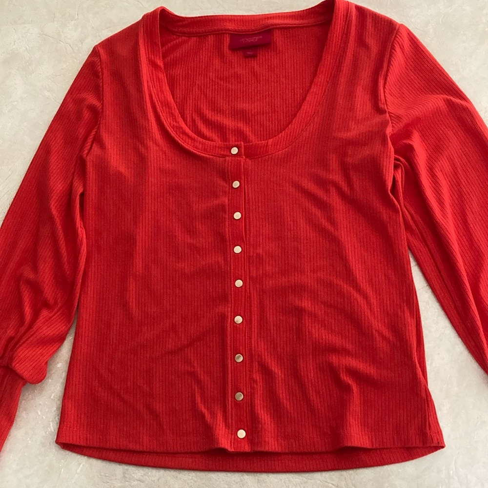 Jennifer Lopez long sleeve top